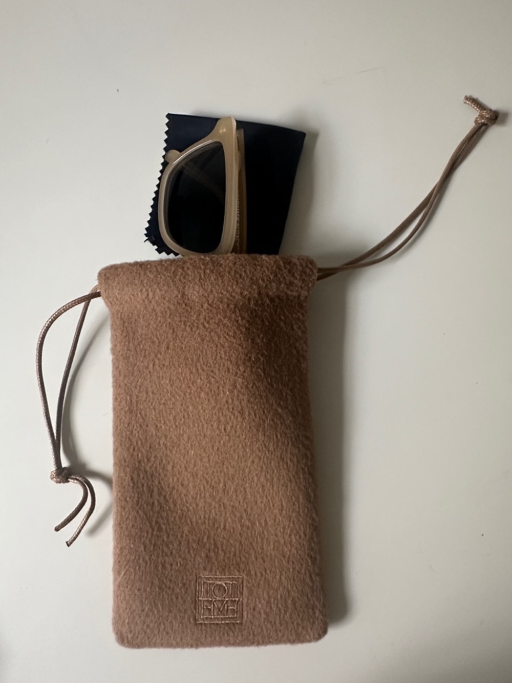 Toteme beige tan the square sunglasses - Picture 6 of 7